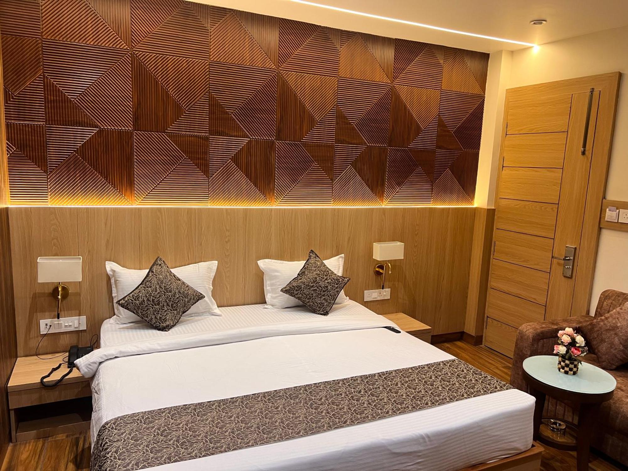 Hotel Jk Palace Allāhābād Junction 외부 사진