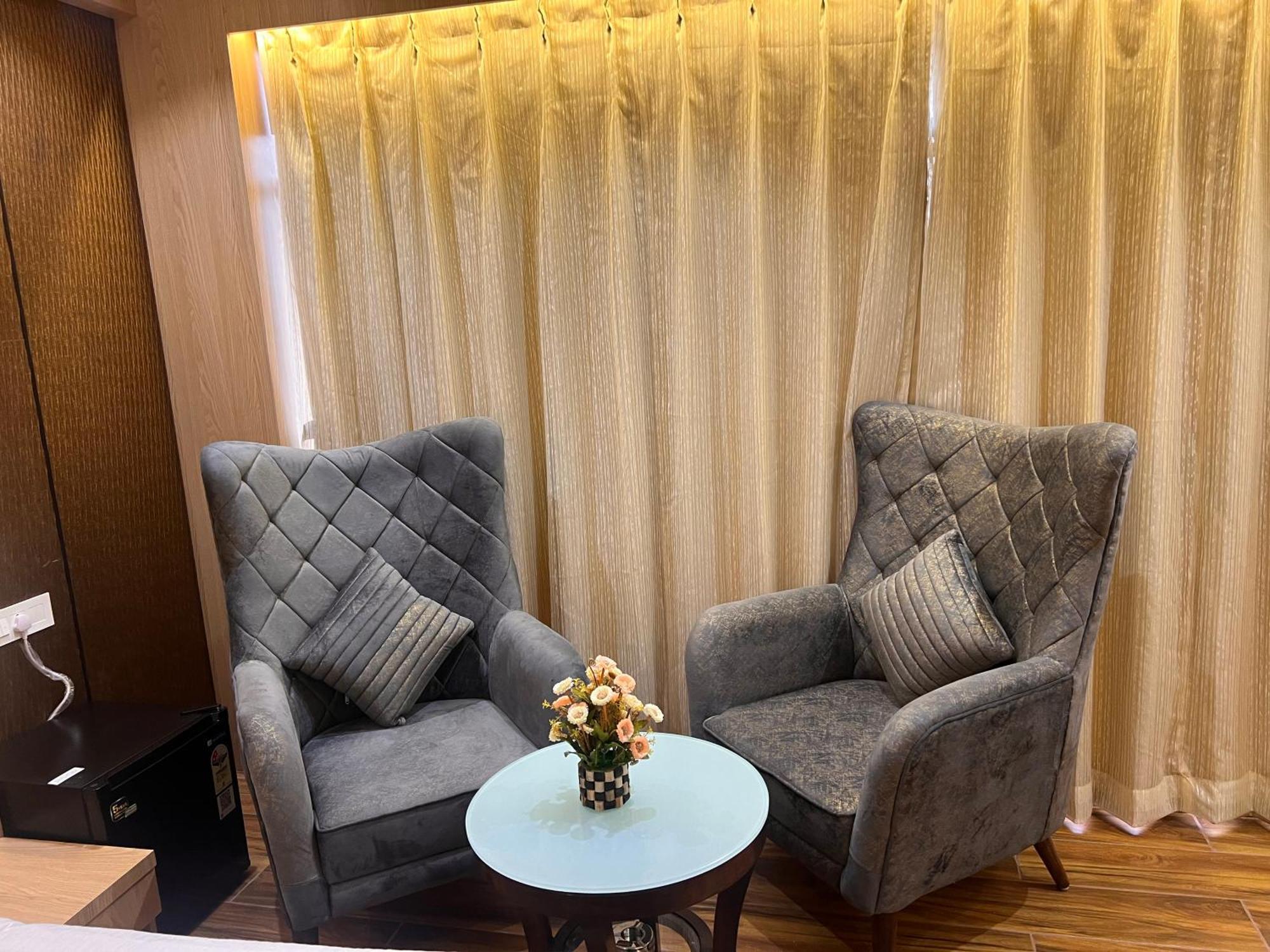 Hotel Jk Palace Allāhābād Junction 외부 사진